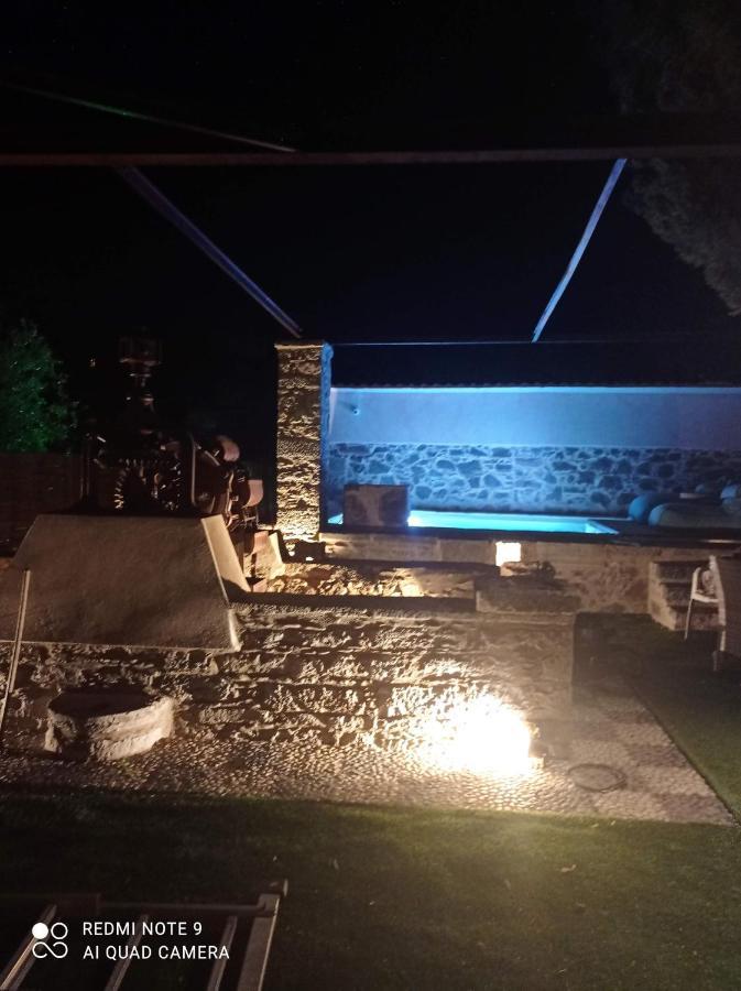 Volissos Περιβόλι Του Οδυσσέαヴィラ エクステリア 写真